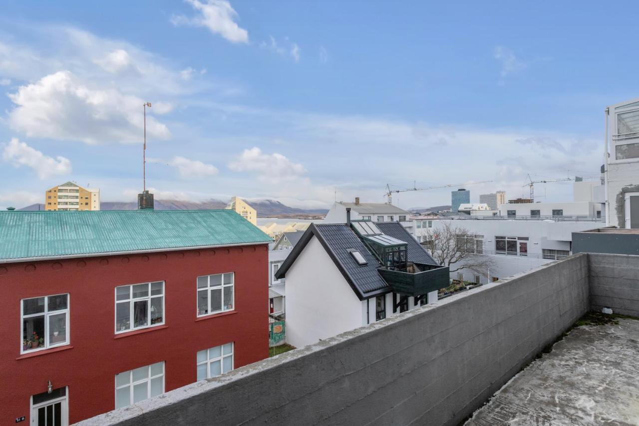 Penthouse Apt On The Shopping Street-Free Parking 레이캬비크 외부 사진