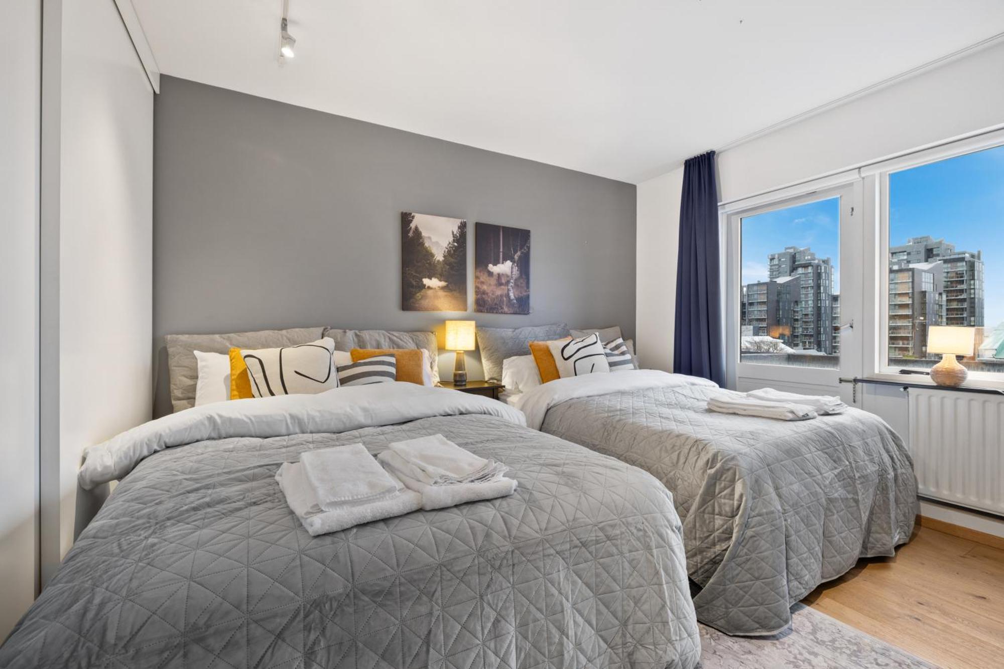 Penthouse Apt On The Shopping Street-Free Parking 레이캬비크 외부 사진