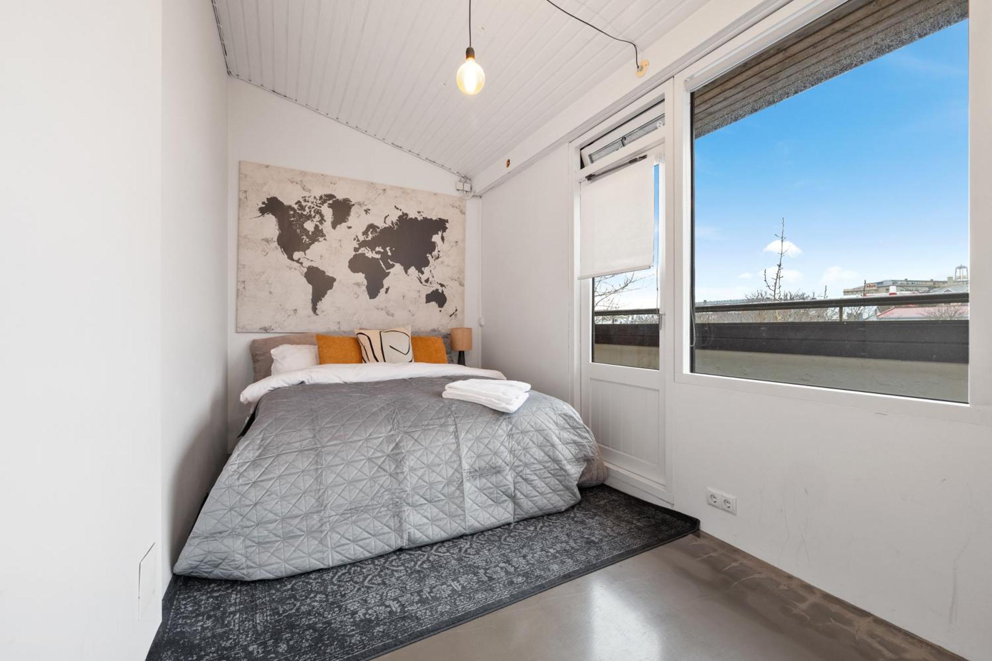 Penthouse Apt On The Shopping Street-Free Parking 레이캬비크 외부 사진
