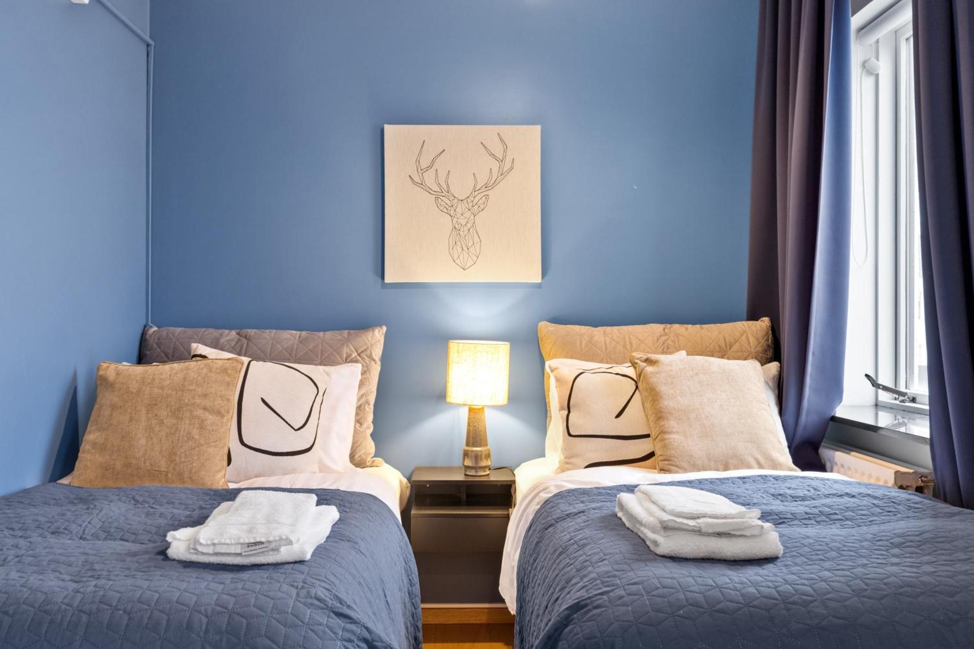 Penthouse Apt On The Shopping Street-Free Parking 레이캬비크 외부 사진